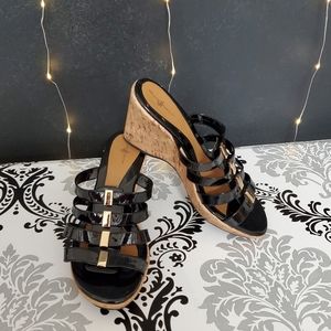 •Jaclyn Smith Wedges• Patent Black